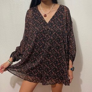 Short black rose floral Romper